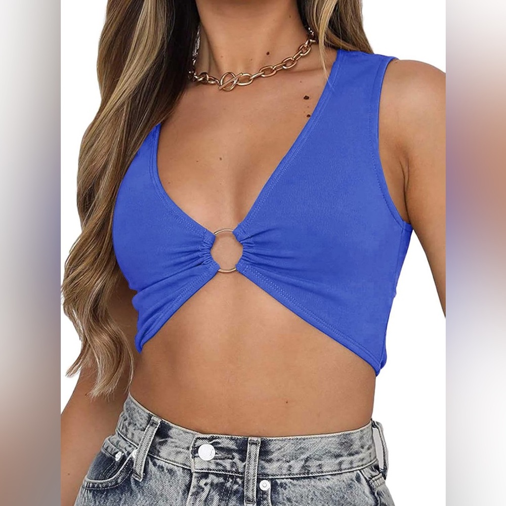 Sexy Crop Top, Sleeveless Deep V Neck, Plunge Ring Cleavage Cropped Tank Top